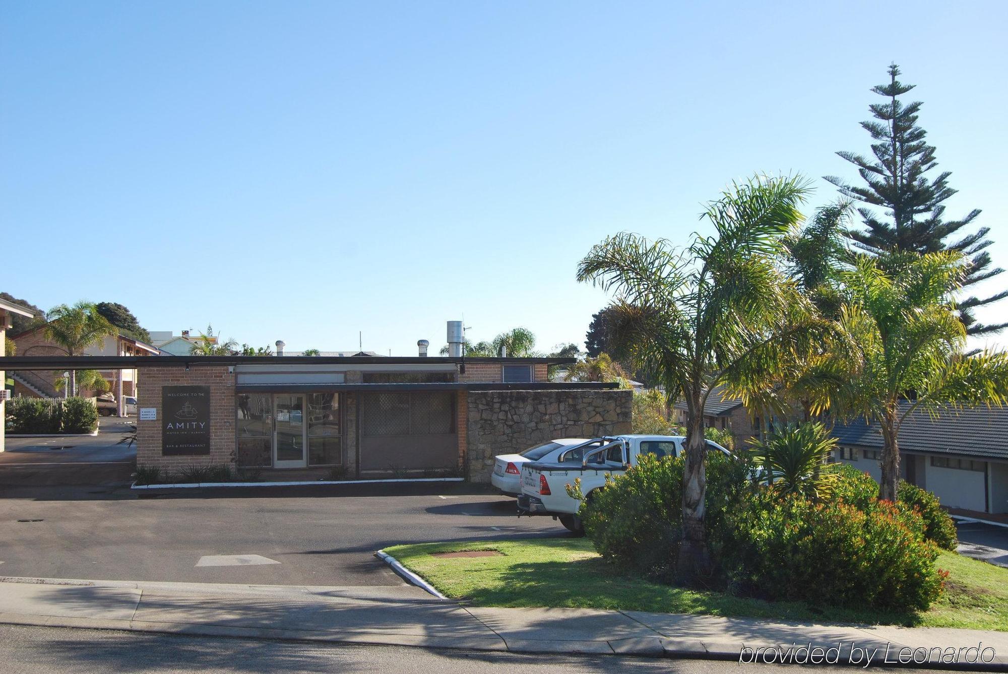 Country Comfort Amity Motel