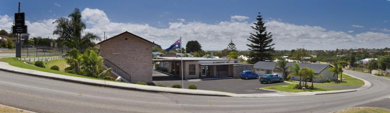 Country Comfort Amity 4*